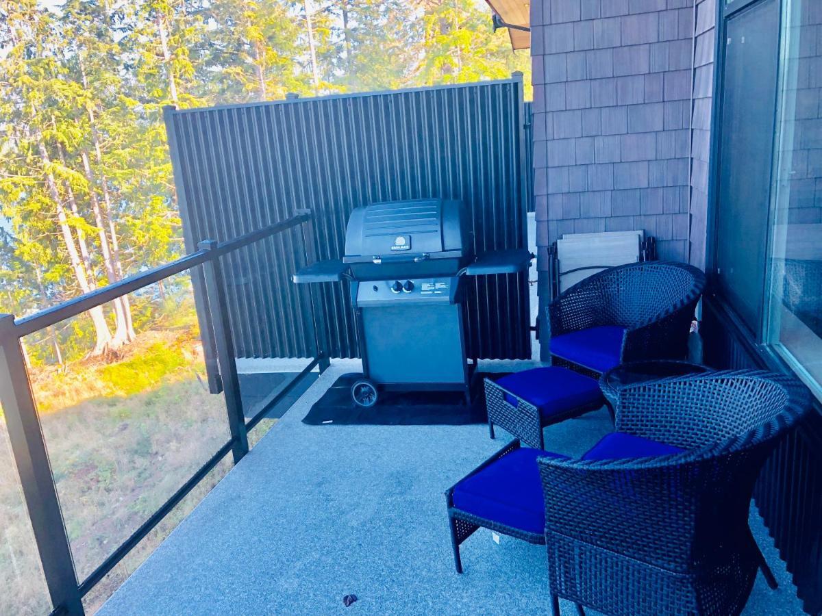 Sandy Feet Retreat Port Renfrew- Oceanfront 2Br Modern Cottage Buitenkant foto